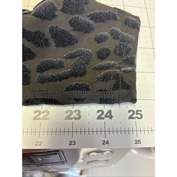 Balance Athletica Panther Lux Leggings in Black Background Size S - Picture 7 of 8